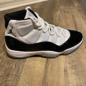 Jordan 11 Retro Concord (2018)